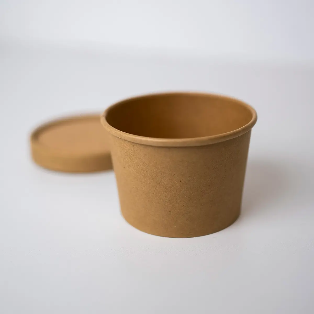 Set de 50 Bowls Kraft + Tapa Kraft (8oz)